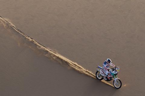 Dakar Stage 7 – Lopez takes first stage win for Aprilia