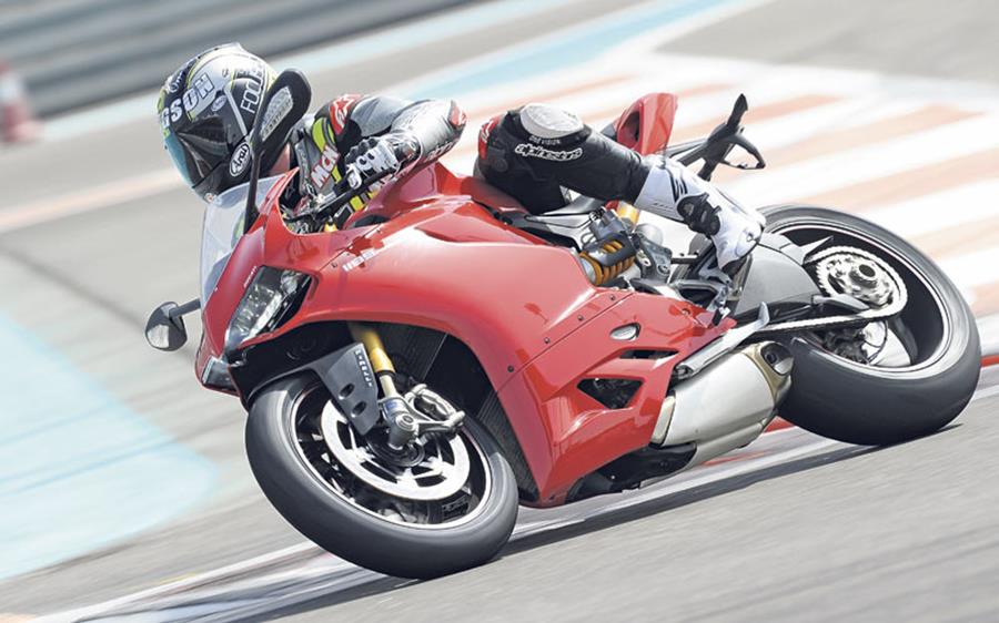 Ducati 1199 Panigale ridden on track flat out