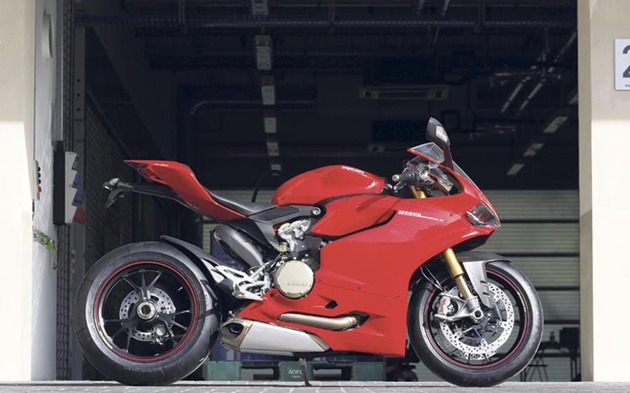 Ducati 1199 Panigale engine is a wonderful bit of kit