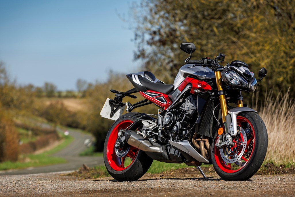 Triump 765 Rx 2026-on Triumph Street Triple 765 RX review | Crisp handling