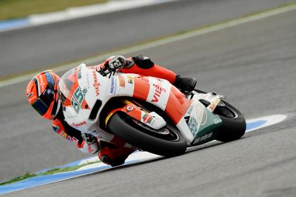 Stefan Bradl snatches Moto2 pole