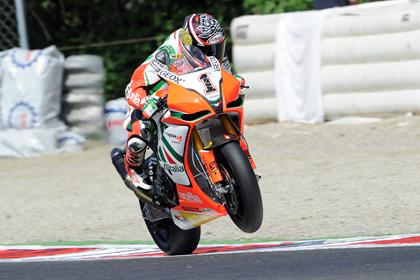 Biaggi dominated Superpole at Monza