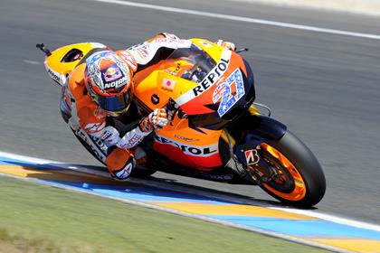 Stoner continues to lead in FP3