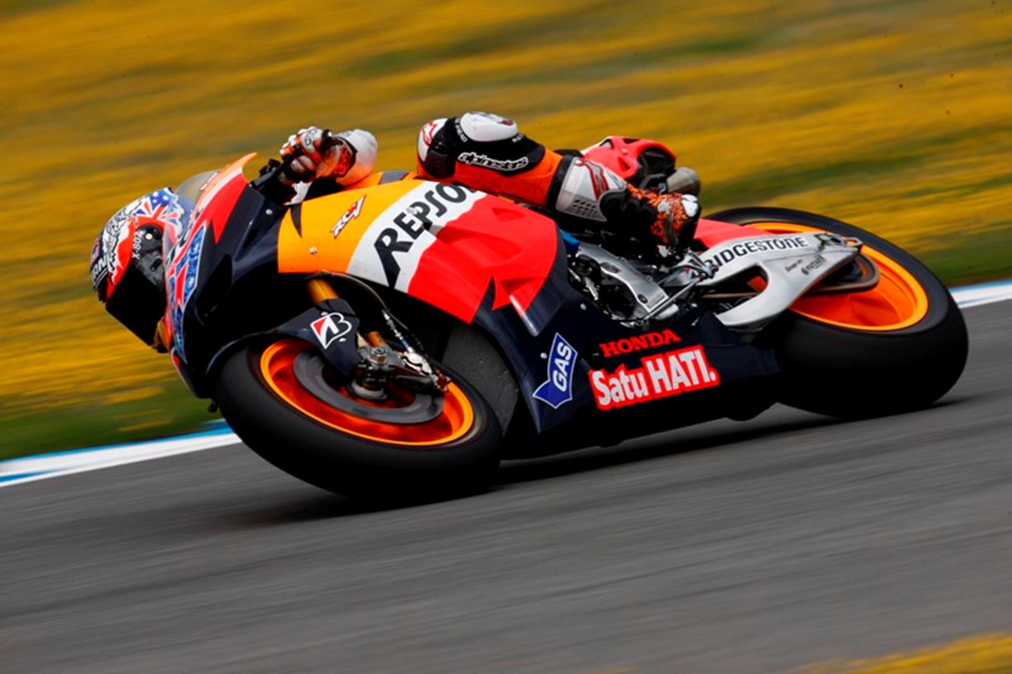 Casey Stoner makes Honda 1000cc debut