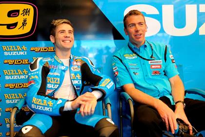 Paul Denning (right) visited Japan to discuss Suzuki's MotoGP future