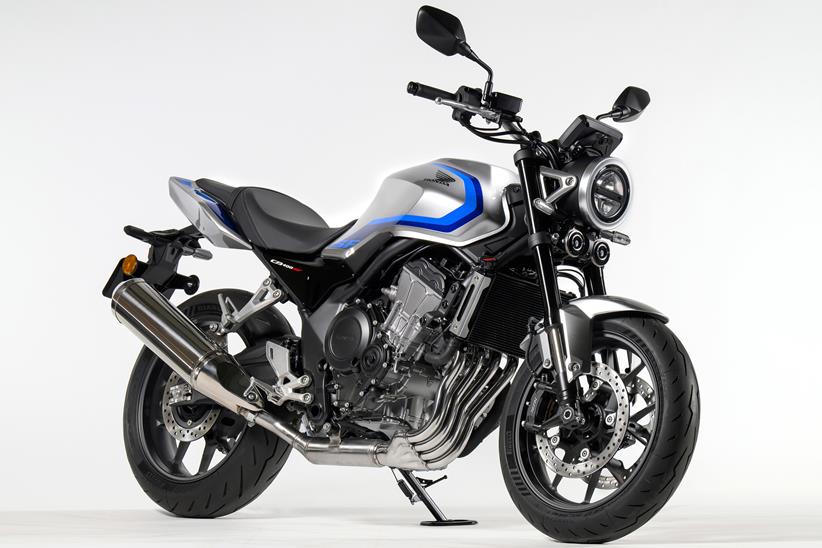 ホンダCB４００SF　version R Aoshima 1/12 Model Kit Honda CB400 Super Four Version R NC31 1995