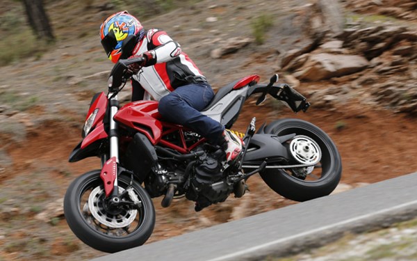 DUCATI HYPERMOTARD 821 (2013-on) Review, Specs & Prices