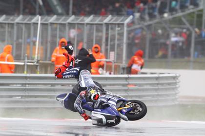 Rare mistake costs Jorge Lorenzo