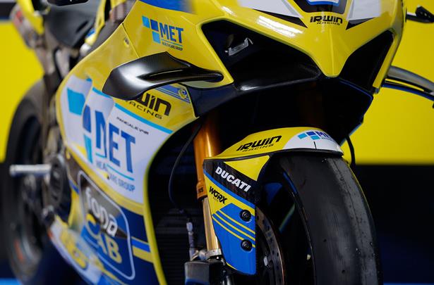 BSB: Andrew Irwin launches his MET fonaCAB Racing Ducati team ahead of ...