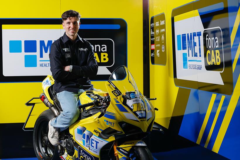 BSB: Andrew Irwin launches his MET fonaCAB Racing Ducati team ahead of ...