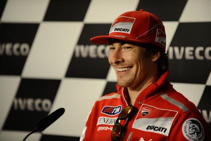 Nicky Hayden shrugs off new Ducati delay