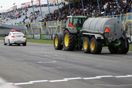 Efforts to clean up the oil spillage that caused the cancellation of FP2