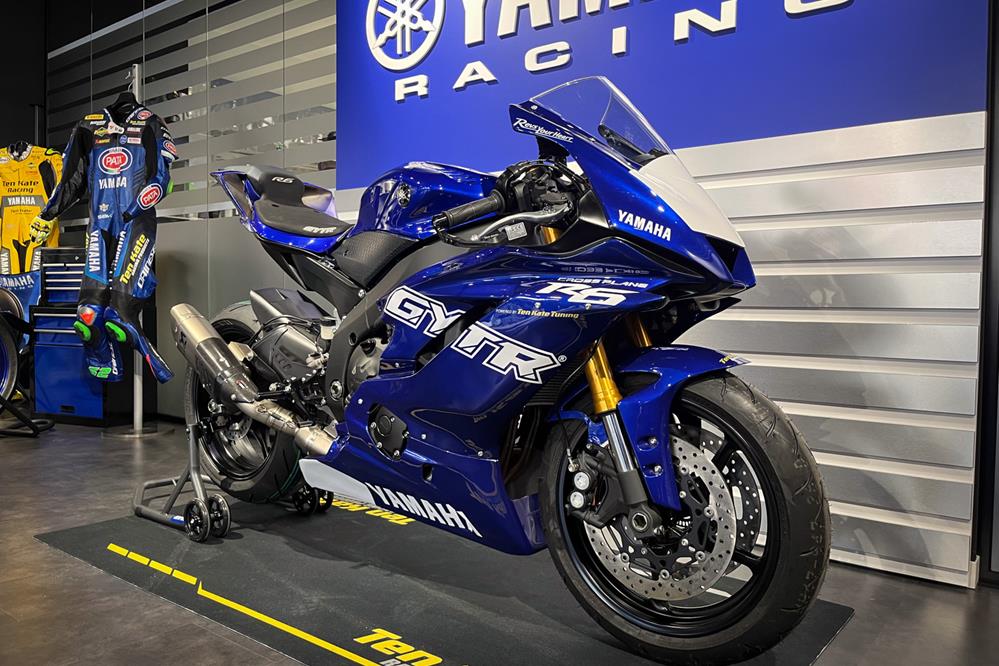 One-off Yamaha R6 features a crossplane crank like the R1