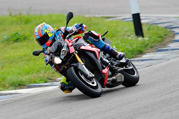 Cornering on track on the BMW S1000R