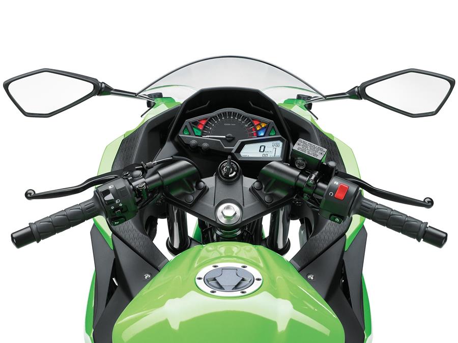 Kawasaki Ninja 300 rider's eye view