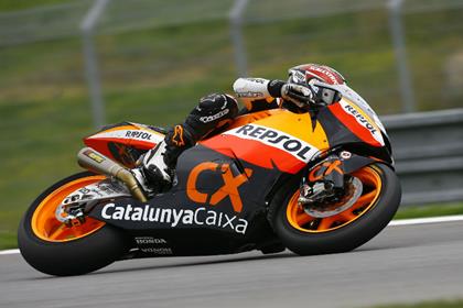 Marquez steals pole from Bradl at Brno