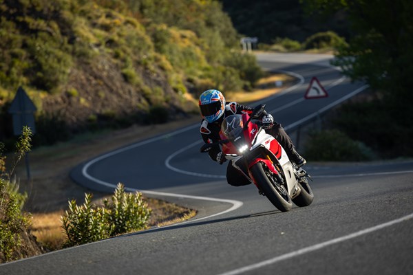 Leaning R7 2026-on Yamaha R7 review | Tweaked, refined and upgraded