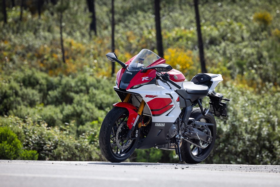 Yamaha R7 Modify Riding Position 2026-on Yamaha R7 review | Tweaked, refined and upgraded