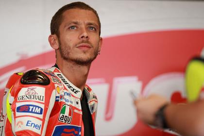 Rossi slams testing restrictions 