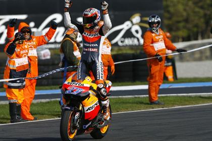 Casey Stoner dominates to take championship 