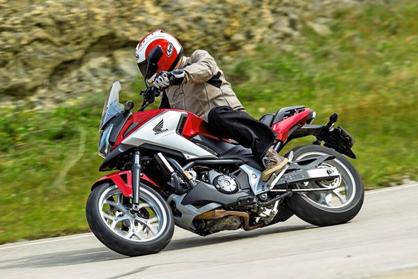 Honda NC750X cornering hard