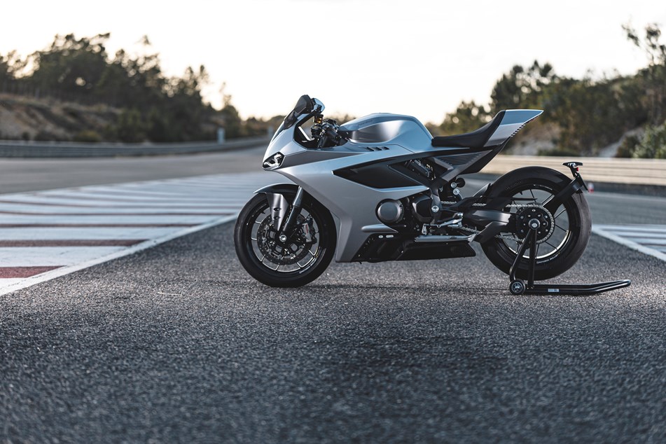 2026-on Norton Manx R Signature review | Return of the Manx