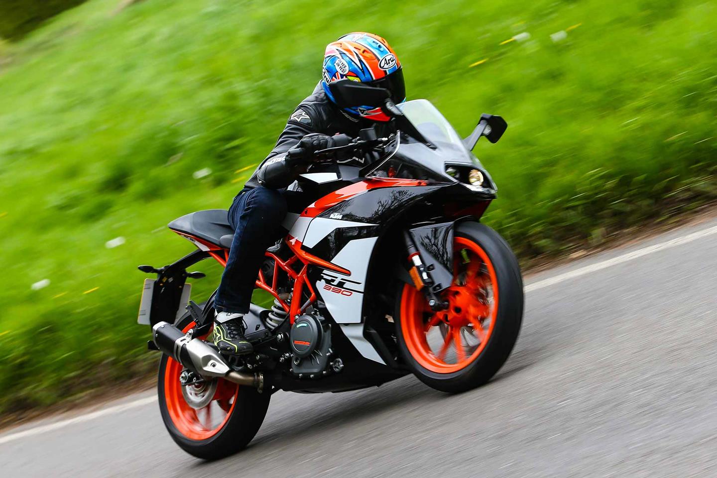 Rc390r deals