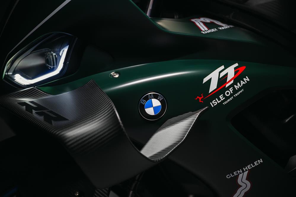 tt-m1000rr-2.jpg (999×665)
