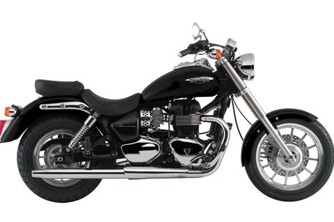 TRIUMPH BONNEVILLE AMERICA (2014 - 2016) Review