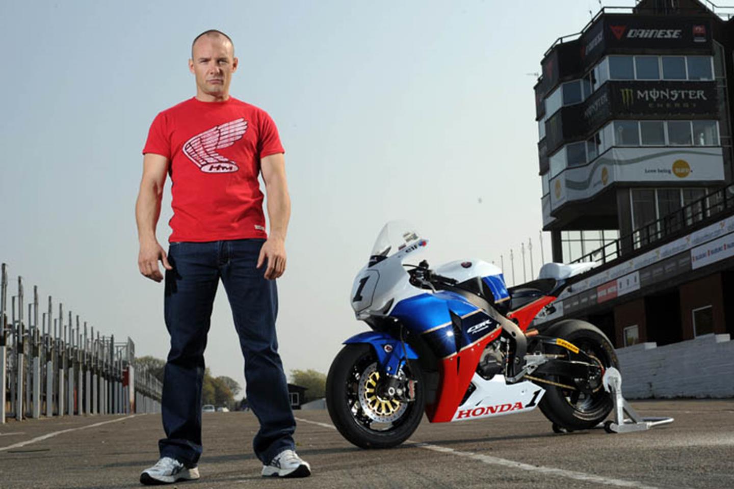 Keith Amor retires from road racing