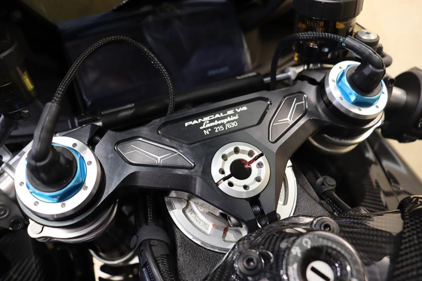 Ducati Panigale V4 Lamborghini headstock