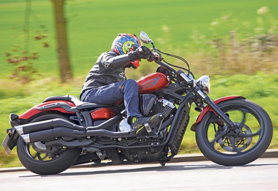 Yamaha XVS1300 tested by MCN's Michael Neeves