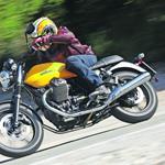 MOTO-GUZZI V7 STONE (2014 - 2017) Review