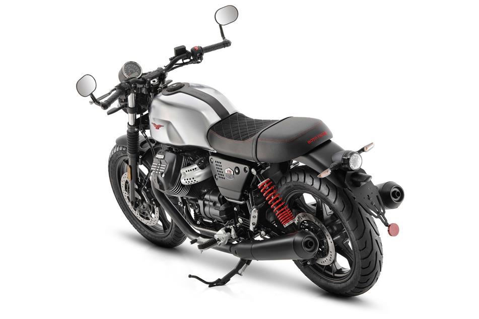 2014-2017 Moto Guzzi V7 Stone Review | Specs, Buying Guide