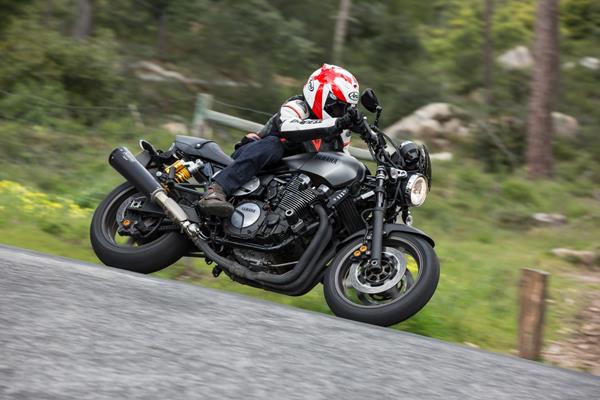 2015 Yamaha XJR1300, leaning into a left turn