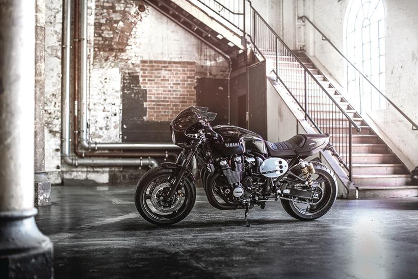 2015 Yamaha XJR1300 Racer, studio image left side