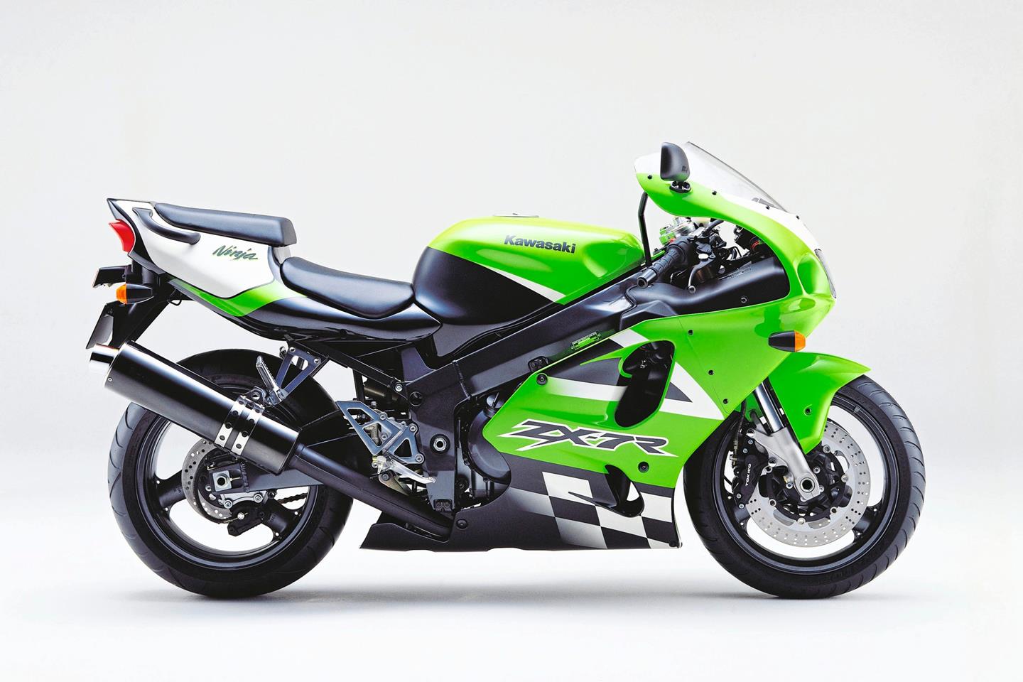 Expert guide to used Kawasaki Ninja sportsbikes to buy today