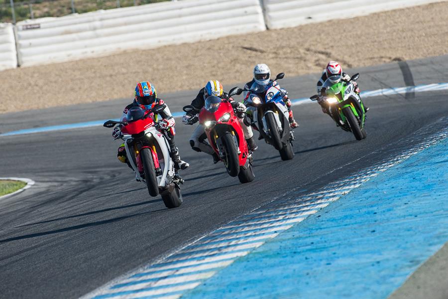 Ducati 1299 Panigale and rivals on track at Jerez