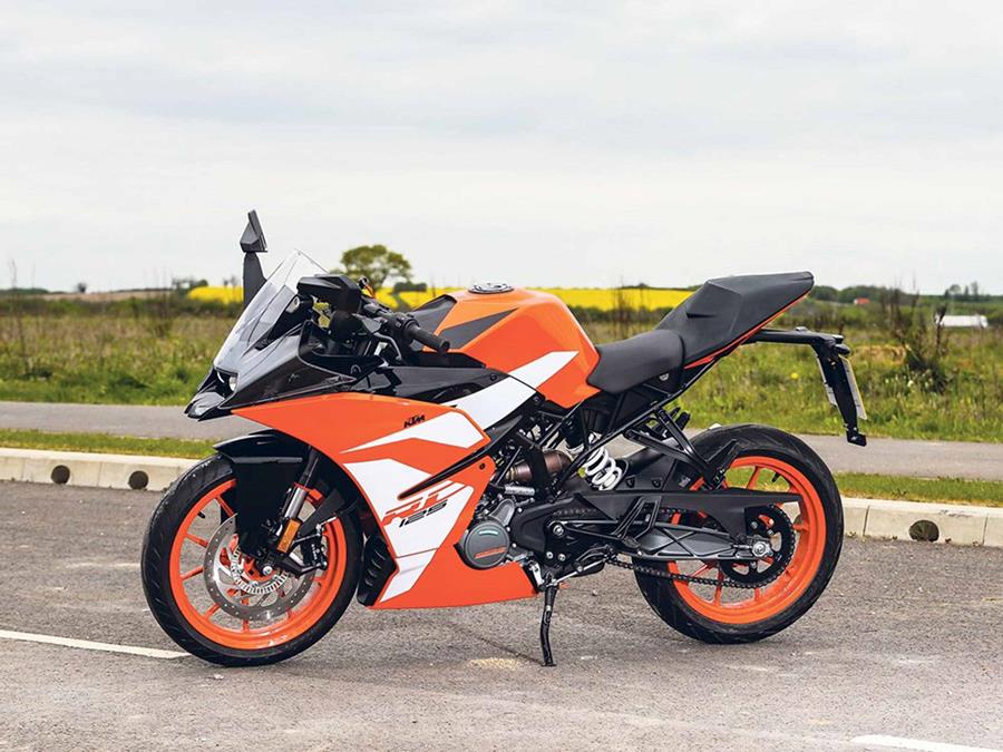 The KTM RC125 looks identical to the RC390