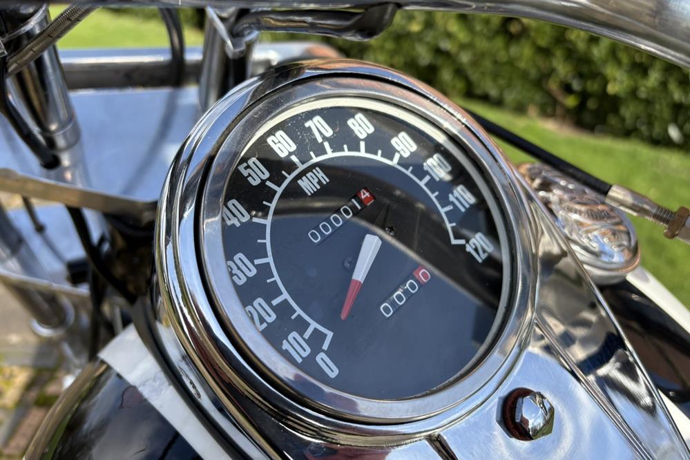 unique-harley-davidson-owned-by-kevin-keegan-goes-to-auction