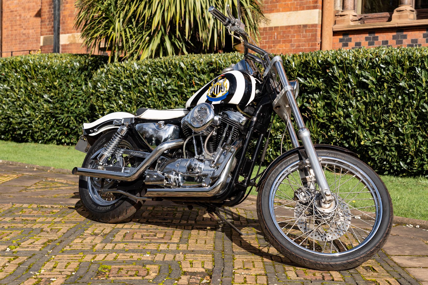 unique-harley-davidson-owned-by-kevin-keegan-goes-to-auction