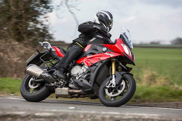 Riding the 2016 BMW S1000XR