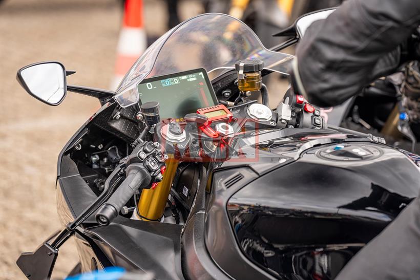 BMW S1000RR spy shot new dash and switchgear