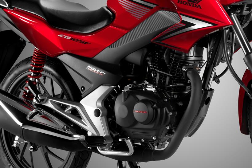 2015 Honda CB125F, engine close up