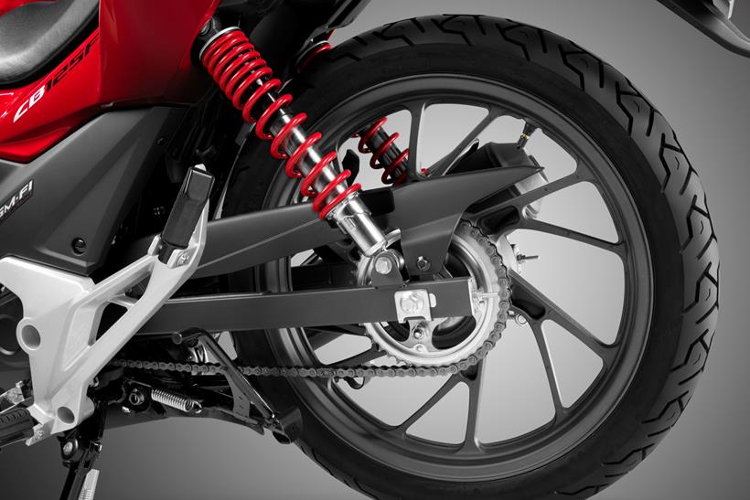 2015 Honda CB125F, rear suspension 