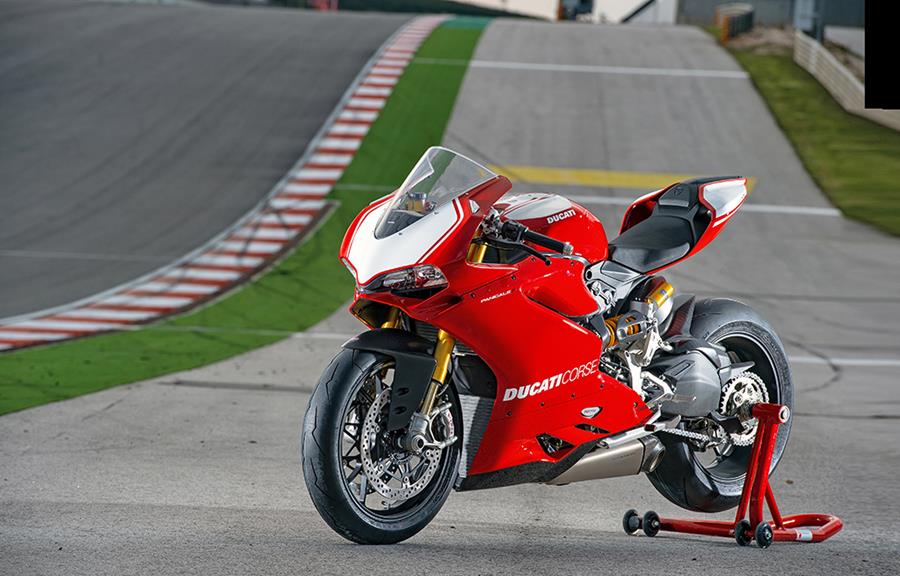 Ducati 1199 Panigale R front