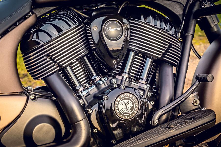 2019 Indian Chieftain engine