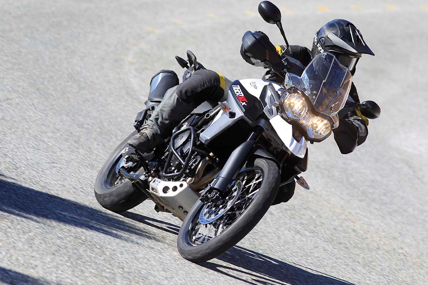 Triumph tiger 800 online xcx