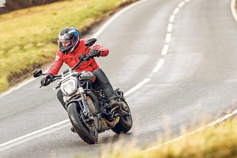 Riding the 2021 Ducati XDiavel Black Star