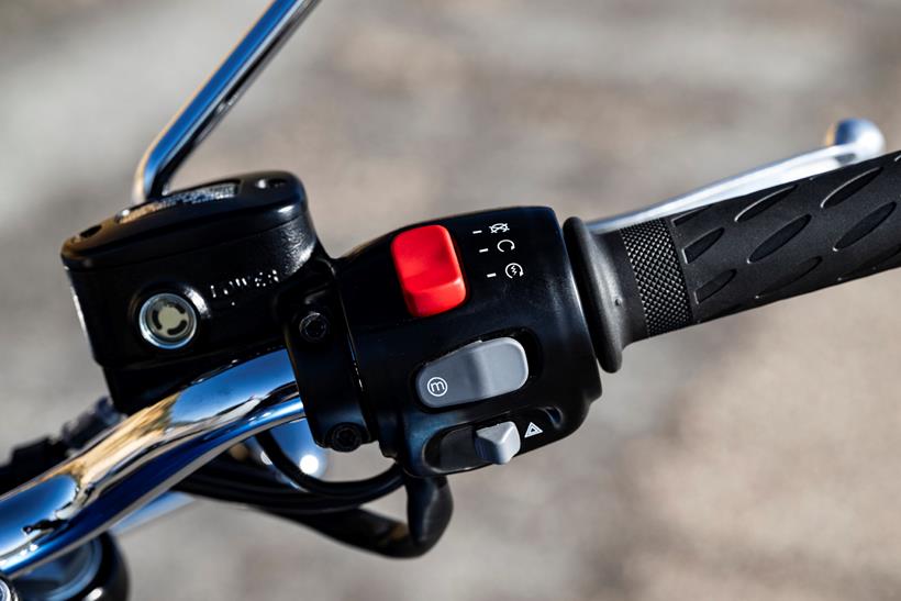 2026-on Triumph Bonneville T120 detailed shot of the right hand switch geat